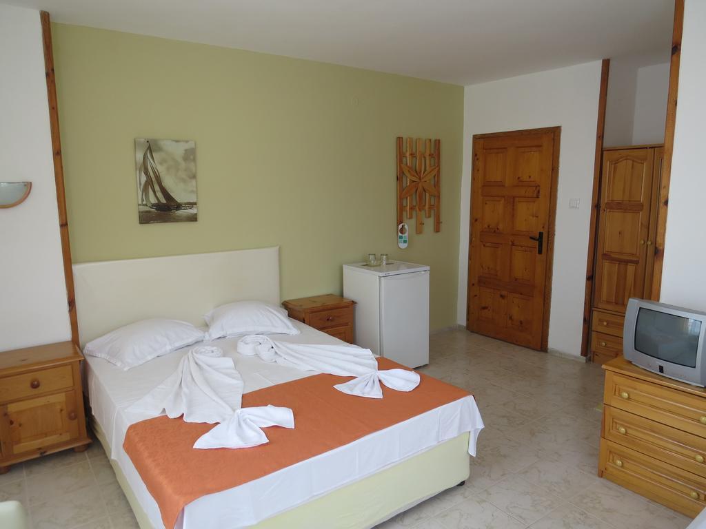 Family Hotel Sofi Sozopol Room photo