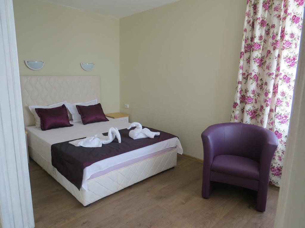 Family Hotel Sofi Sozopol Room photo